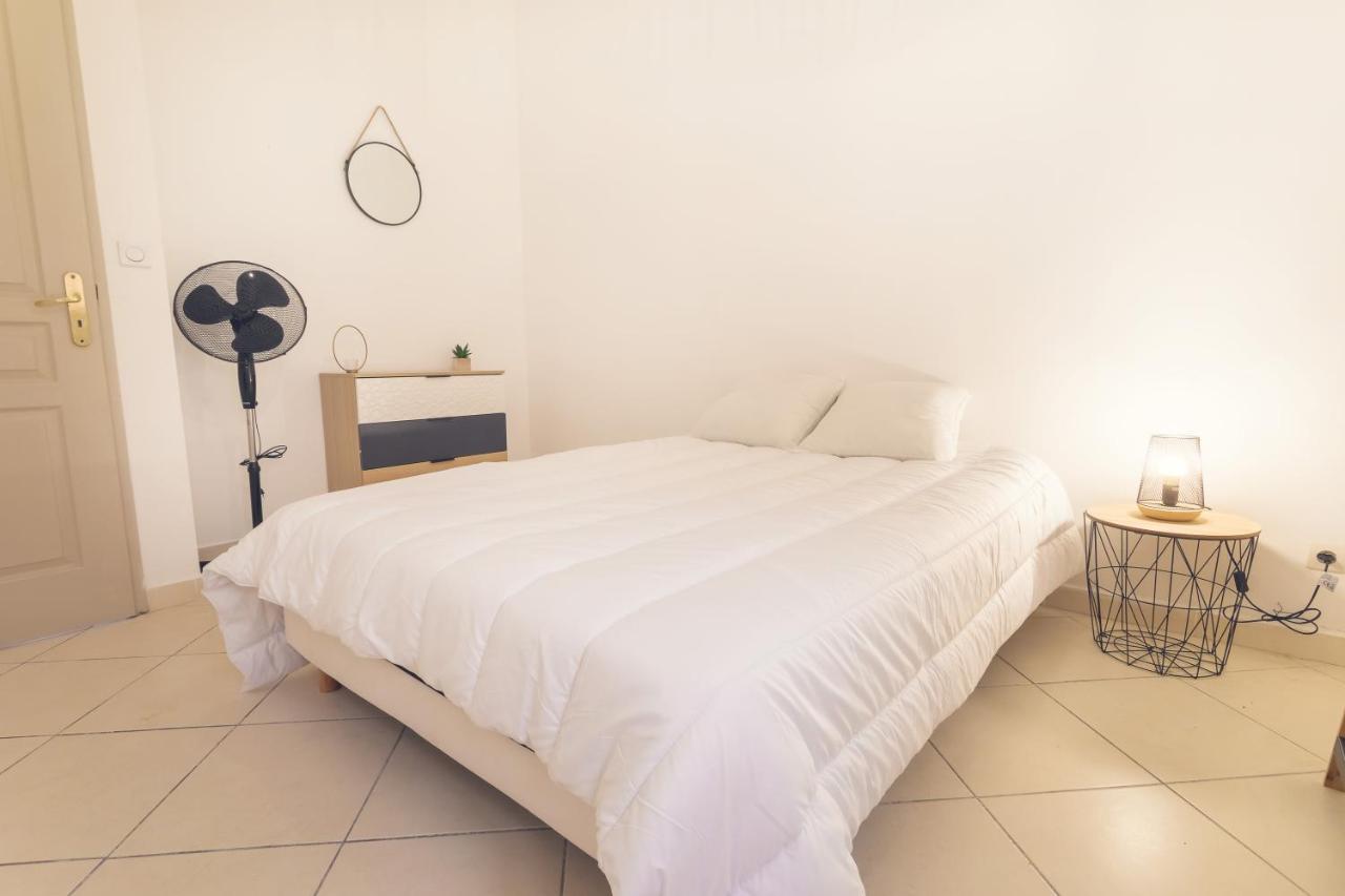 Appartement tout équipé 2 chambres à 15 min des plages 4 à 6 personnes Béziers Exterior foto