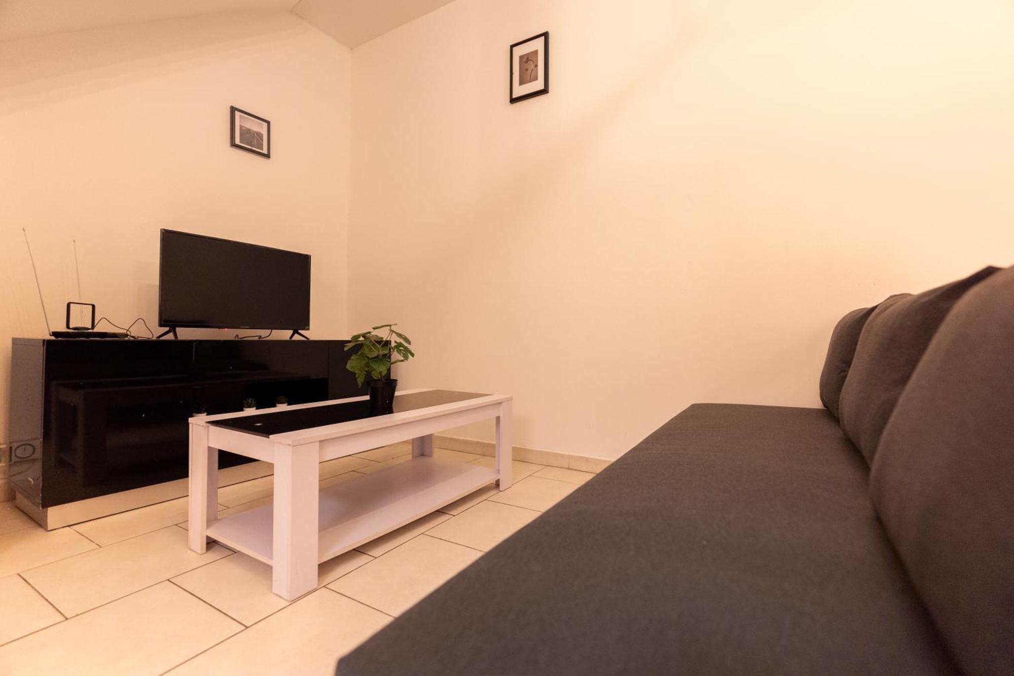 Appartement tout équipé 2 chambres à 15 min des plages 4 à 6 personnes Béziers Exterior foto
