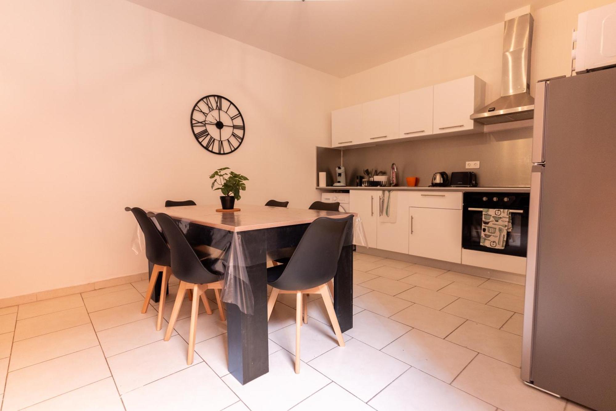 Appartement tout équipé 2 chambres à 15 min des plages 4 à 6 personnes Béziers Exterior foto